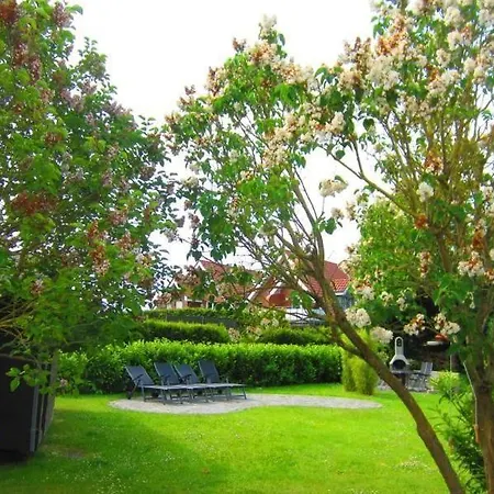 Pier 12, 6